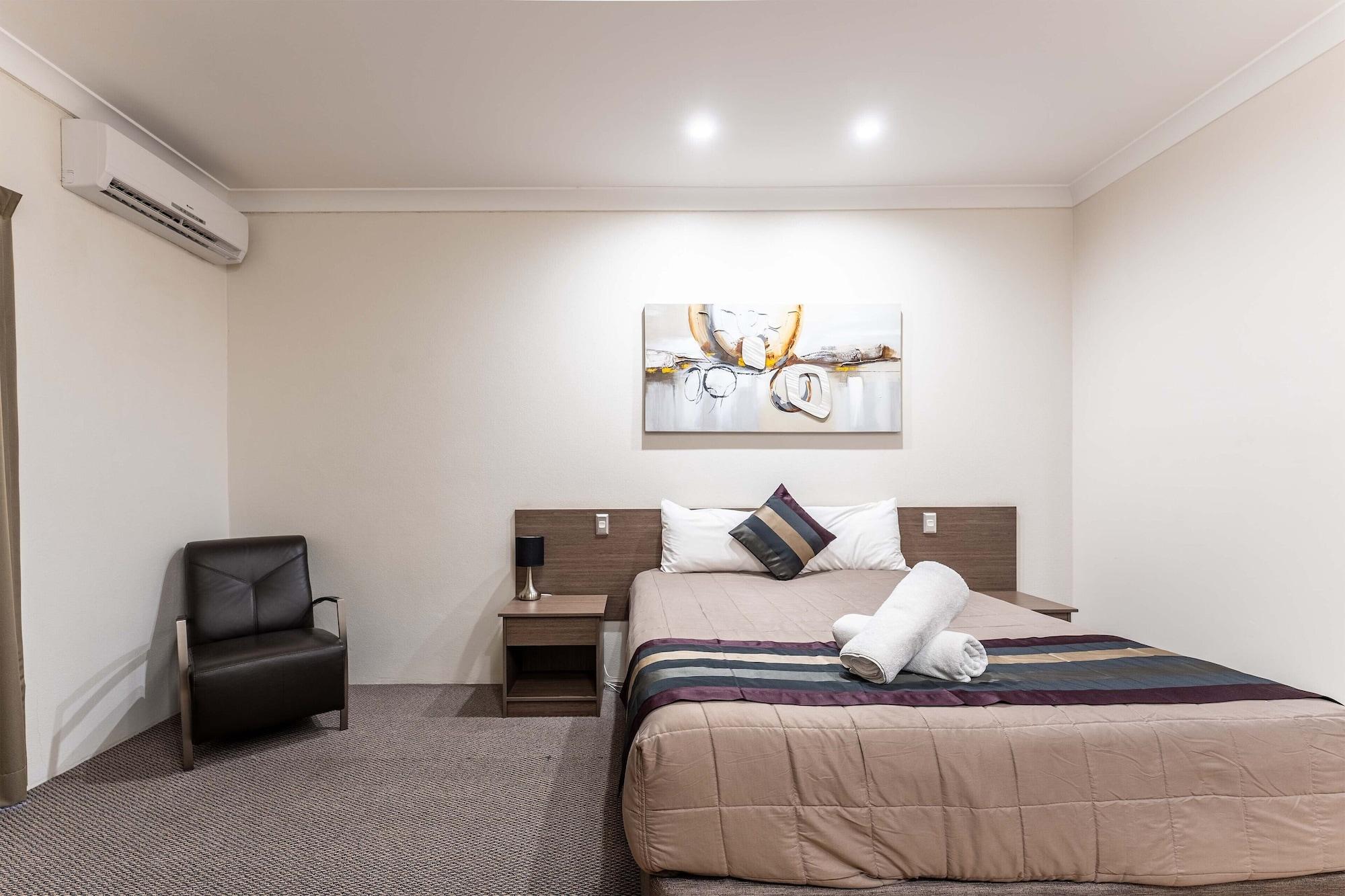 Midlander Motor Inn Hotel