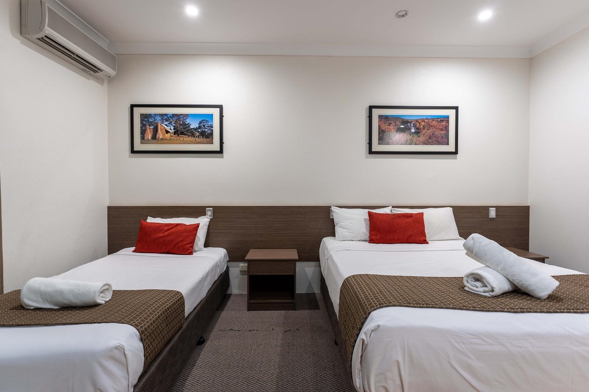 Hotel Midlander Motor Inn 4*