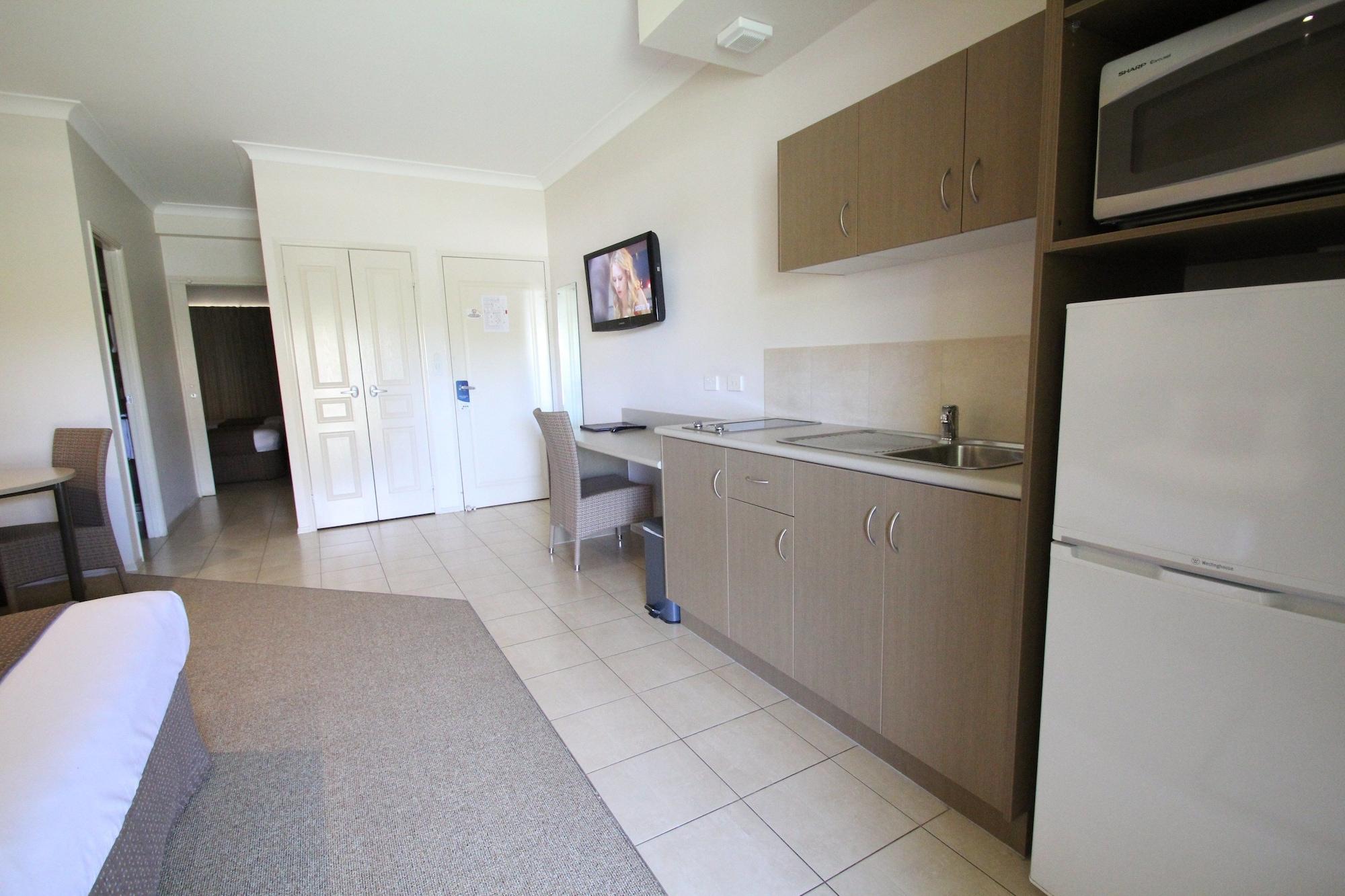 Hotel Midlander Motor Inn 4*
