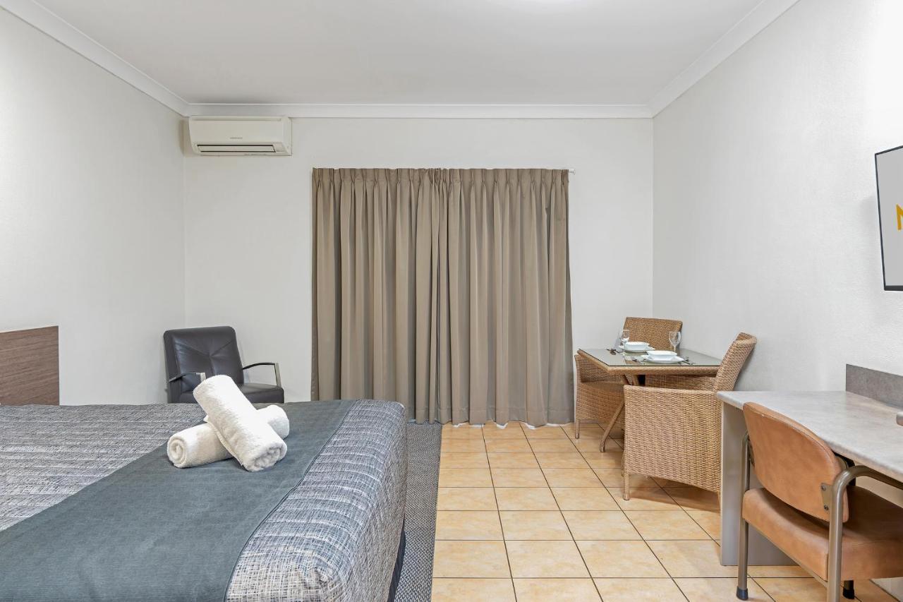 Midlander Motor Inn Hotel 4*