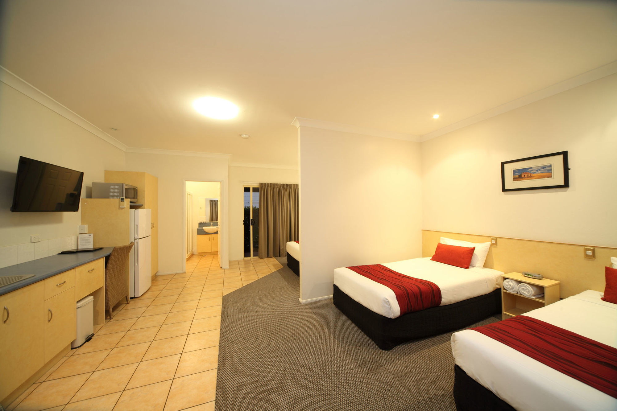 Midlander Motor Inn Hotel 4*