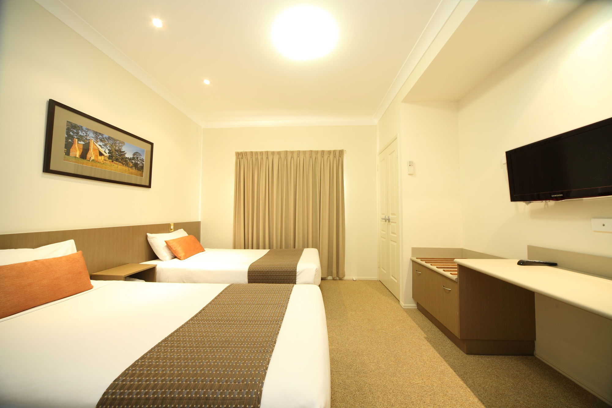 Midlander Motor Inn 4*