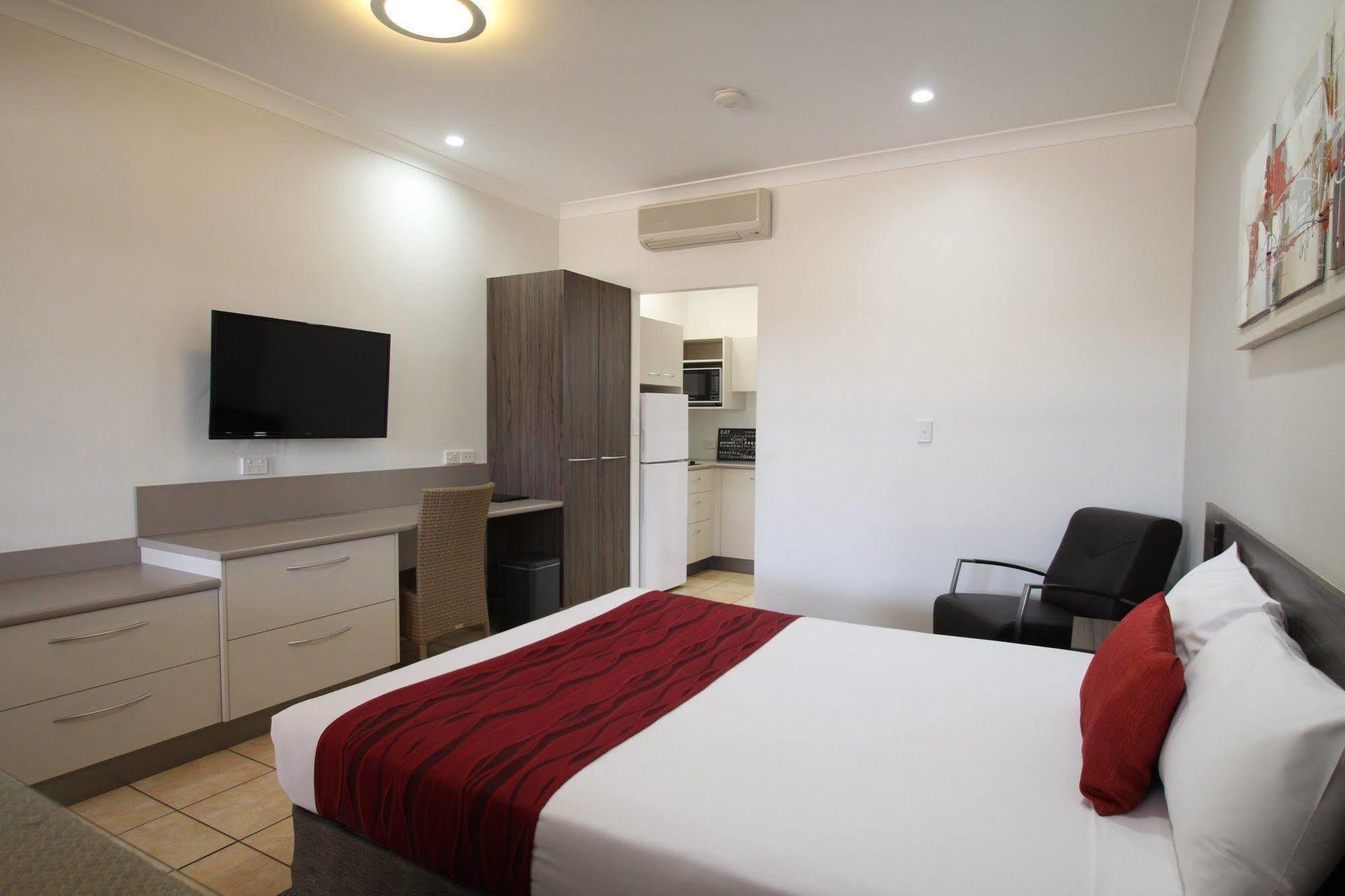 Hotel Midlander Motor Inn 4*
